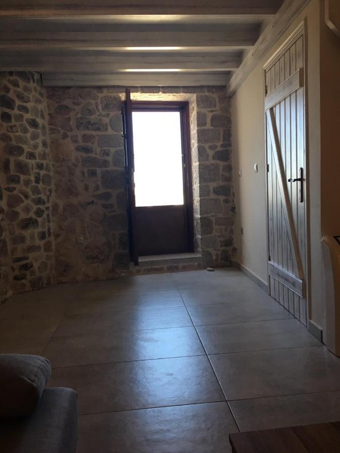 Elata Stone House Villa ภายนอก รูปภาพ