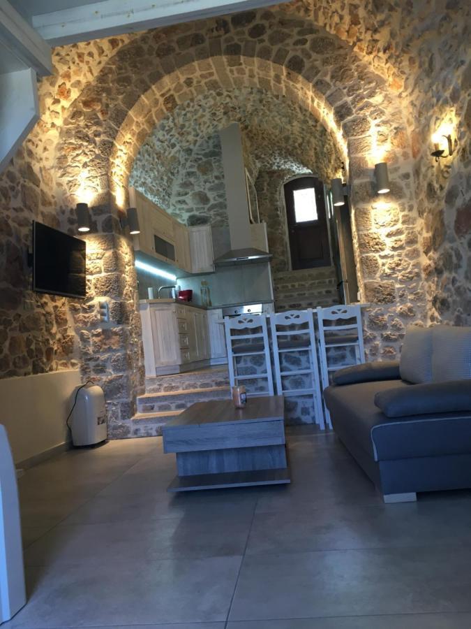 Elata Stone House Villa ภายนอก รูปภาพ