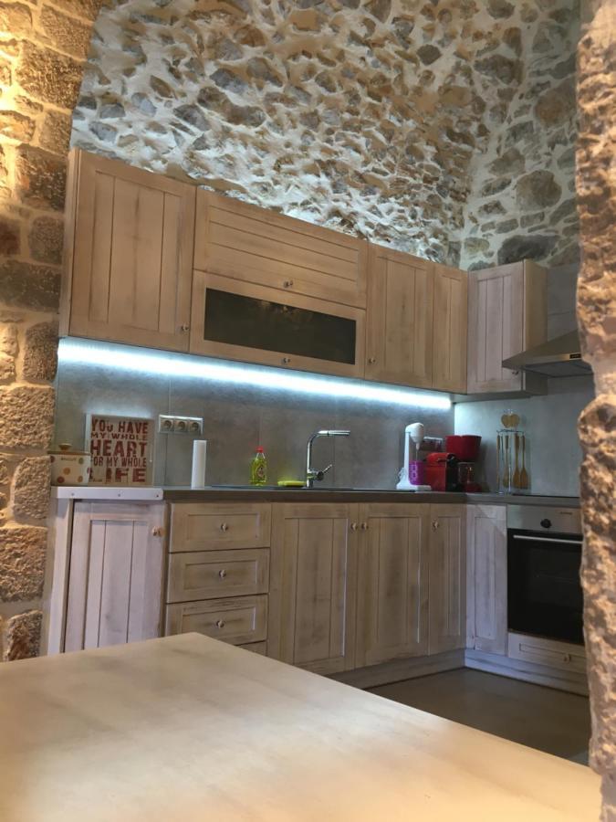Elata Stone House Villa ภายนอก รูปภาพ